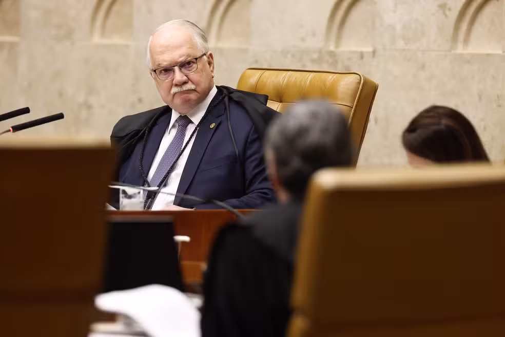 Fachin nega julgar Moraes e Mendonça juntos e marca sessão do relator do Master para 23 de setembro