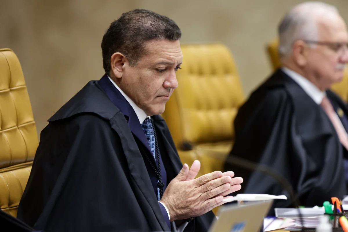Celular de Vorcaro cita R$ 500 mil para filho de Nunes Marques