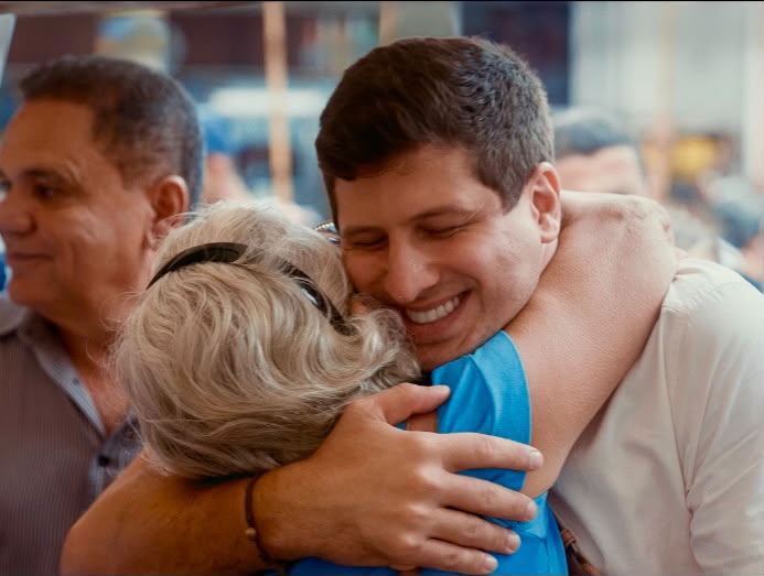 João Campos usa guia eleitoral do 7 de Setembro para defender igualdade de oportunidades em Pernambuco