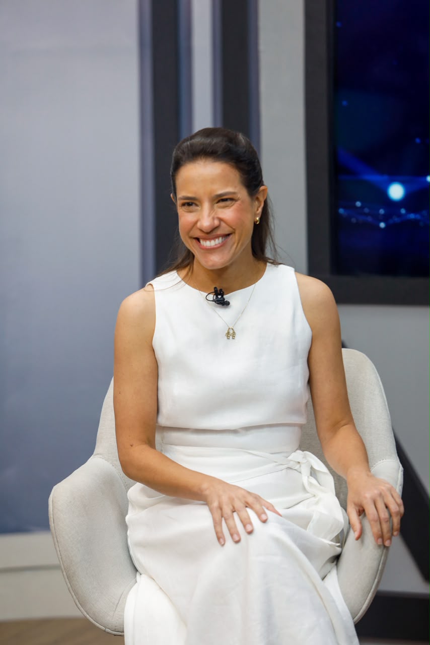 Raquel Lyra destaca novos hospitais e investimentos na saúde durante sabatina na TV Tribuna