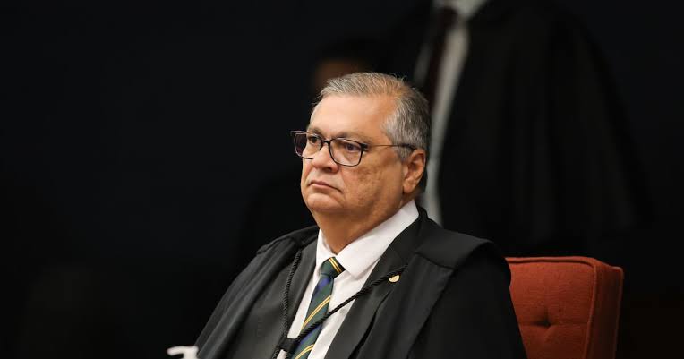 Após bate-boca, Dino diz a Fachin que falas em sessão não foram “pessoais”
